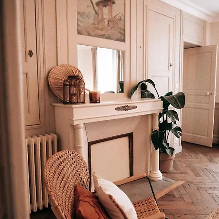 La Bed & Breakfast 4*