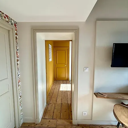 Bed & Breakfast La 4*
