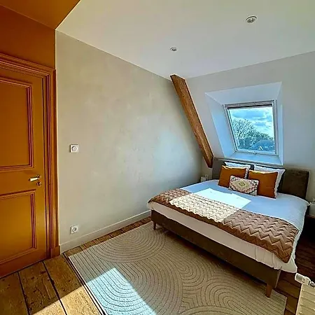 La Bed & Breakfast 4*